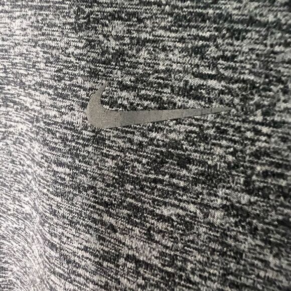 Nike run dri-fit long sleeve shirt grey size medium - Picture 9 of 15